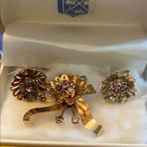 Vintage sparkling pin and earrings set